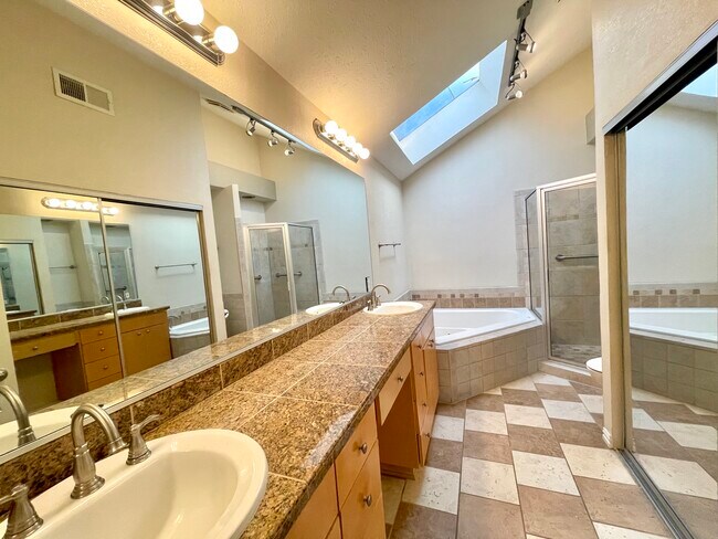Building Photo - 3909 Winter Park Ln