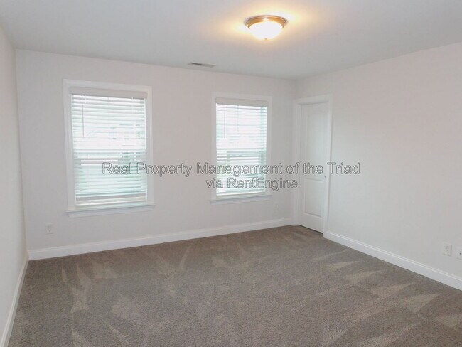 Building Photo - 6417 Bluestone Park Dr