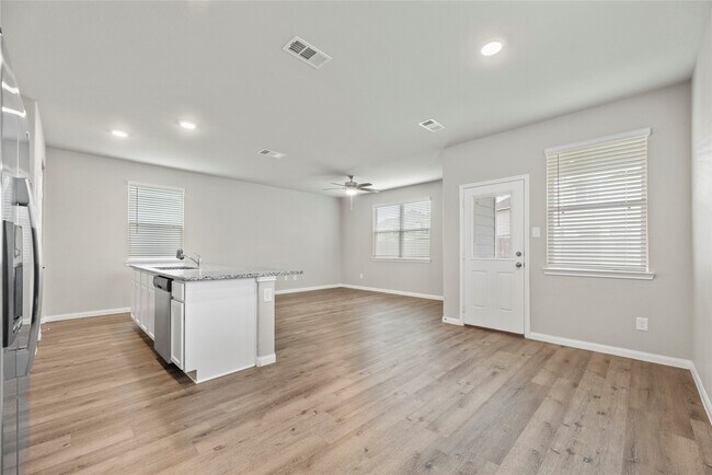 Primary Photo - 22211 Grand Majestic Dr