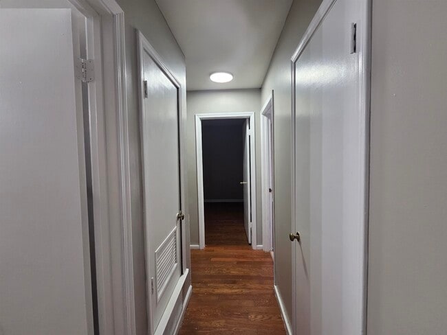 Building Photo - 5787 Northland Dr