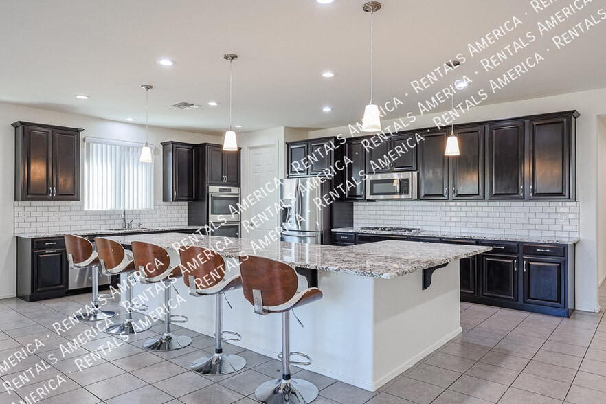 Building Photo - 15734 W McKinley St