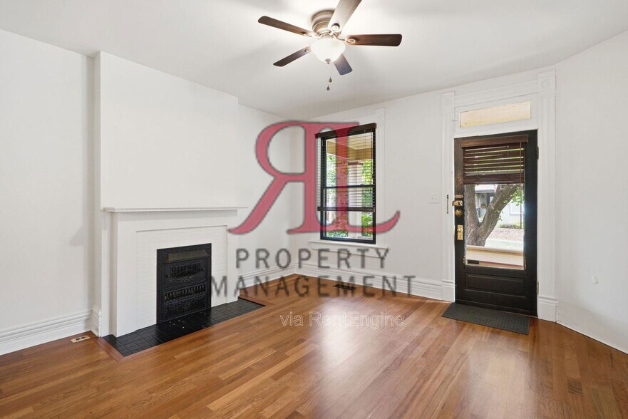 Building Photo - 183 E 1st Ave