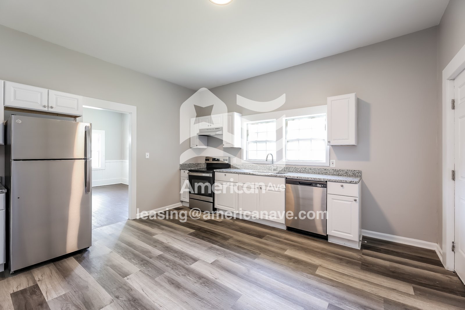 Building Photo - 128 Riley St