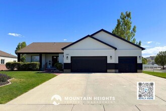 Building Photo - 3987 Red Tail Dr