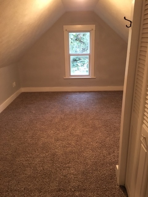 Building Photo - $1350.00 3 Bedroom 2 Bathroom