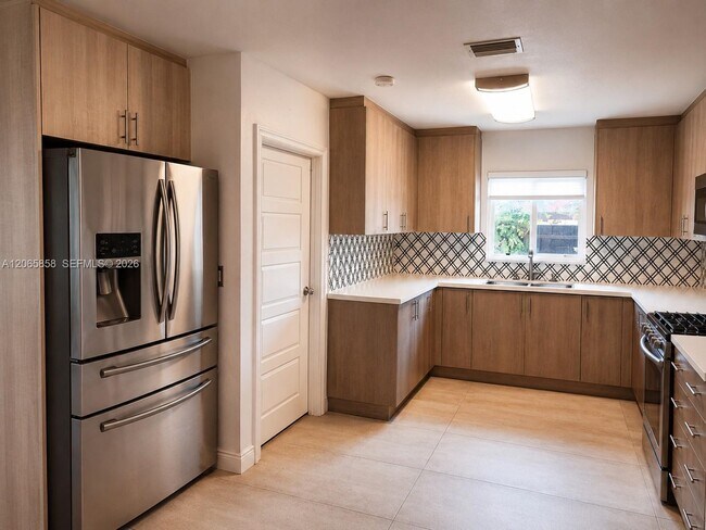 Building Photo - 9461 SW 62nd St