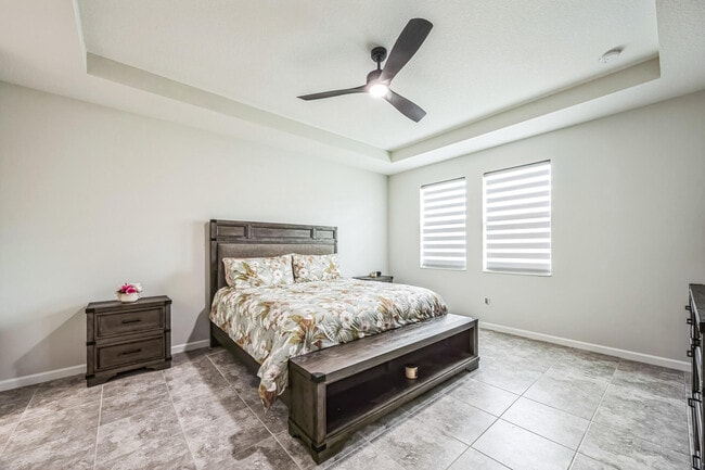Building Photo - 16369 Oakview Dr