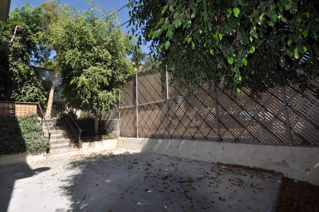 Building Photo - 2119 Elsinore St