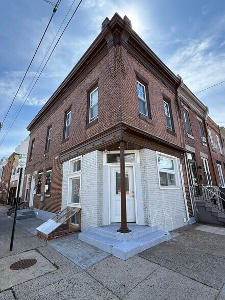 Building Photo - 1815 S 20th St