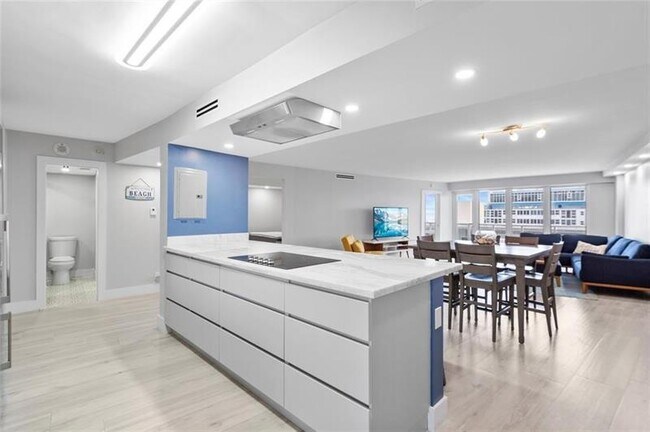 Building Photo - 4100 Galt Ocean Dr