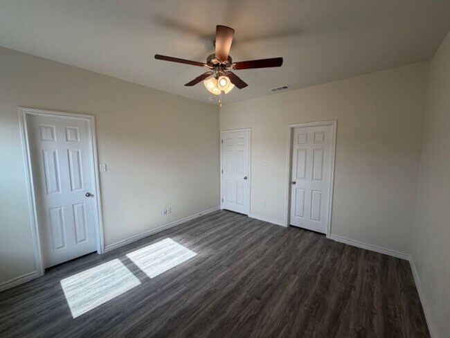 Building Photo - 1624 Pima Trail