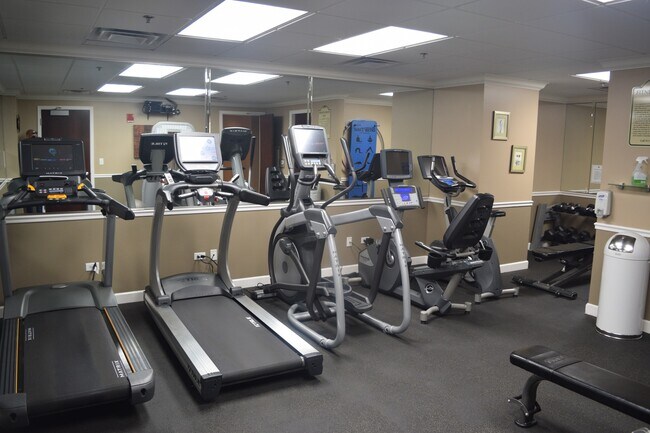 Building Photo - 1400 S Michigan Ave