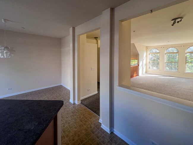 Building Photo - 554 Prestwick Ln