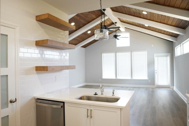 Building Photo - 3727 Meadow Vista Ln.