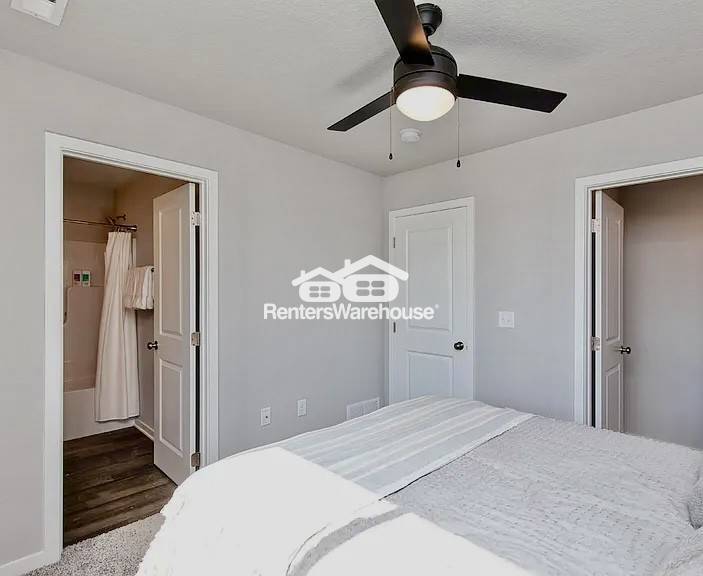 Building Photo - 3624 NE Marissa Ln