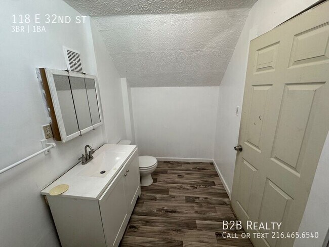 Building Photo - 118 E 32nd St