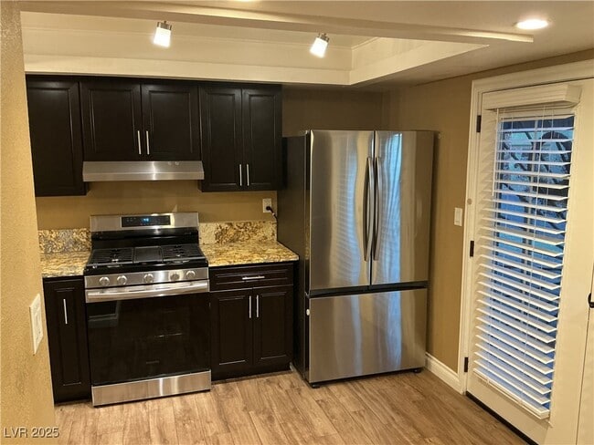 Building Photo - 6504 Ironbark Ln