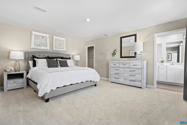 Building Photo - 92 Everglades Rd