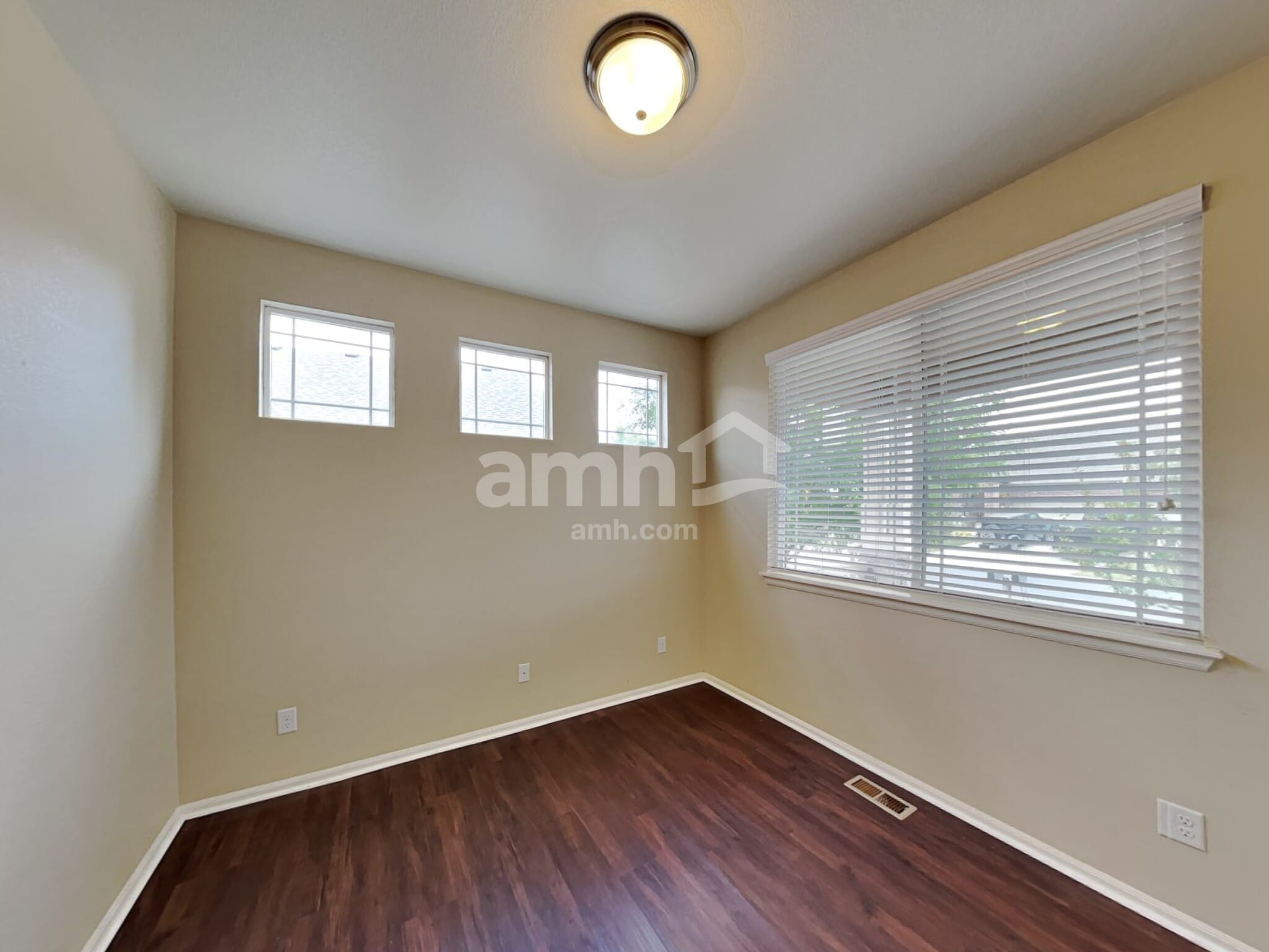 Building Photo - 137 Sand Cherry St