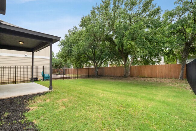 Building Photo - 10402 Abana Way