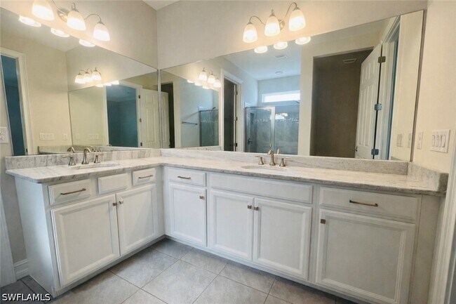 Building Photo - 28442 Captiva Shell Lp