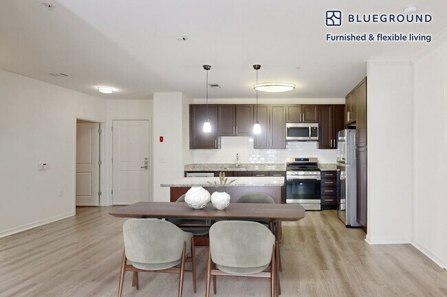 Building Photo - 80 North Centre Ave-SI FL3-ID2638A