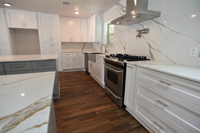 Building Photo - 10511 Eddystone Dr