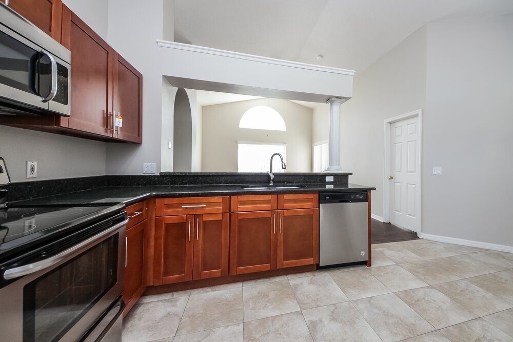 Building Photo - 671 Eagle Pointe S