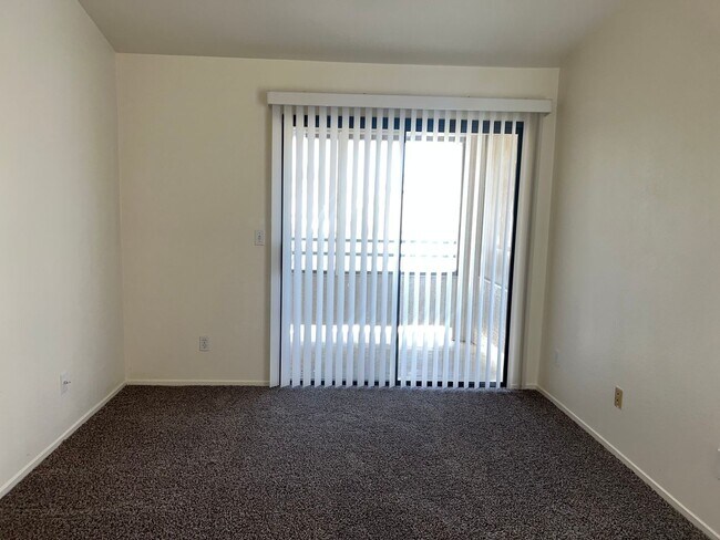 Building Photo - 5211 S Lindell Rd