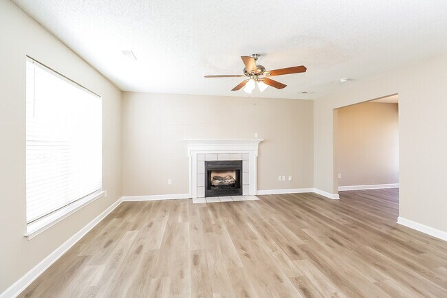 Building Photo - 4834 Hopewood Ln