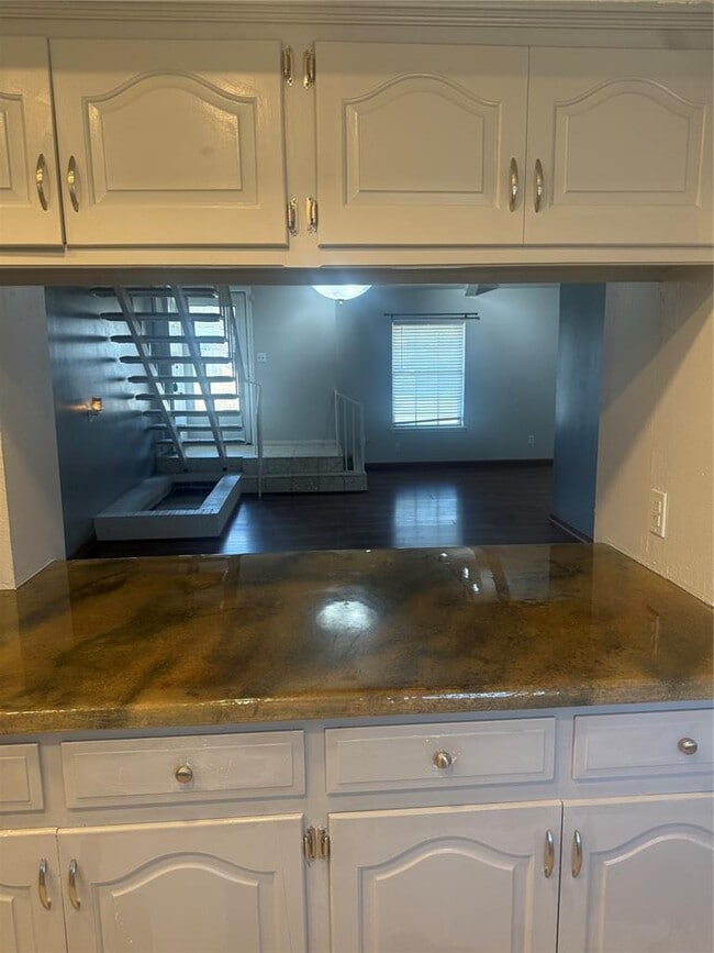 Building Photo - 2248 Laneway Dr