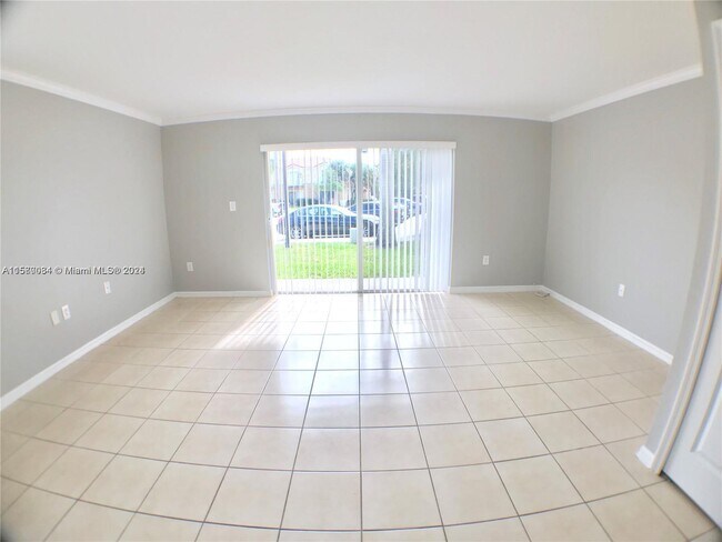 Building Photo - 12804 SW 31st St