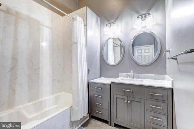 Building Photo - 2733 Quarry Heights Way