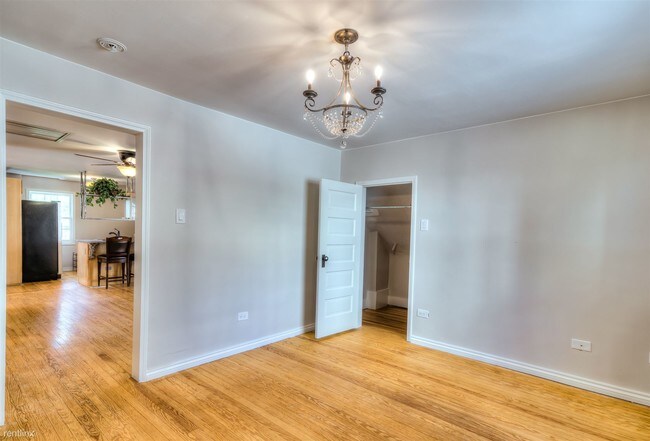 Building Photo - 1 br, 1 bath Condo - 738 Pearl Street