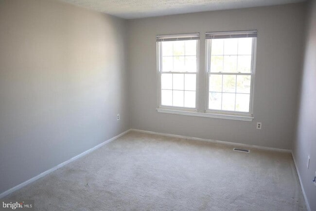 Building Photo - 3030 Ohara Pl