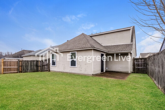 Building Photo - 6000 Wagon Hill Rd E