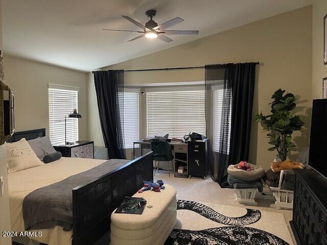 Building Photo - 722 W Canary Way