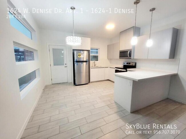 Building Photo - 1624 W Denise Dr