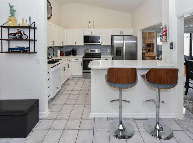 Building Photo - 108 Sherwood Cir