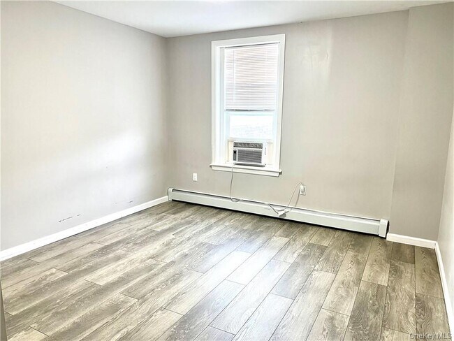 Building Photo - 108 North St