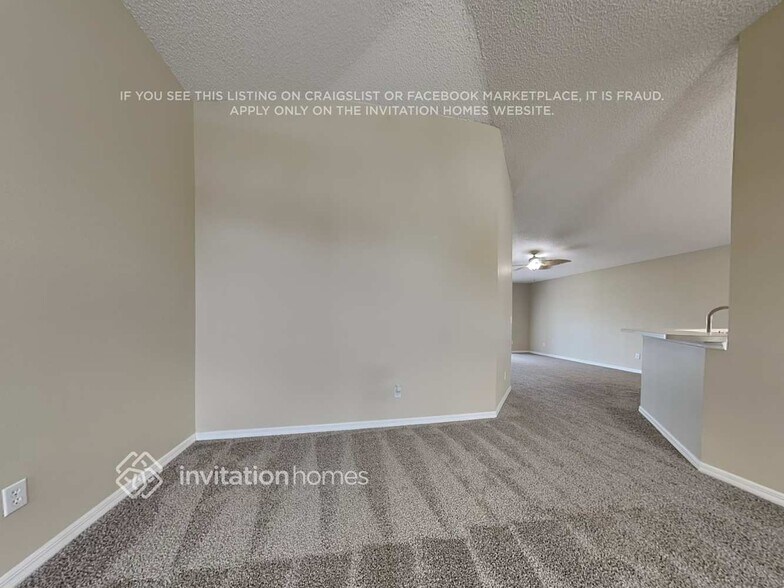 Building Photo - 214 Oak Branch Dr