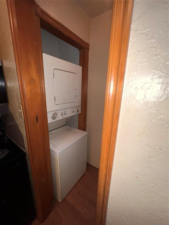 Building Photo - 1000 Rambling Oaks Dr