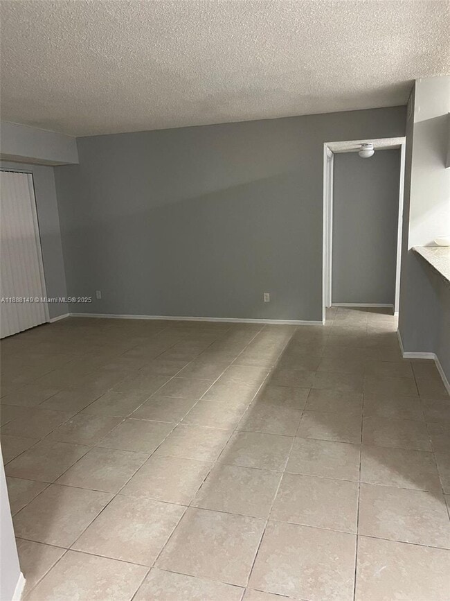 Building Photo - 10521 SW 158th Ct