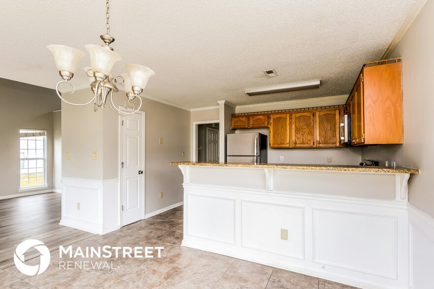 Building Photo - 5813 Bridgeway Dr