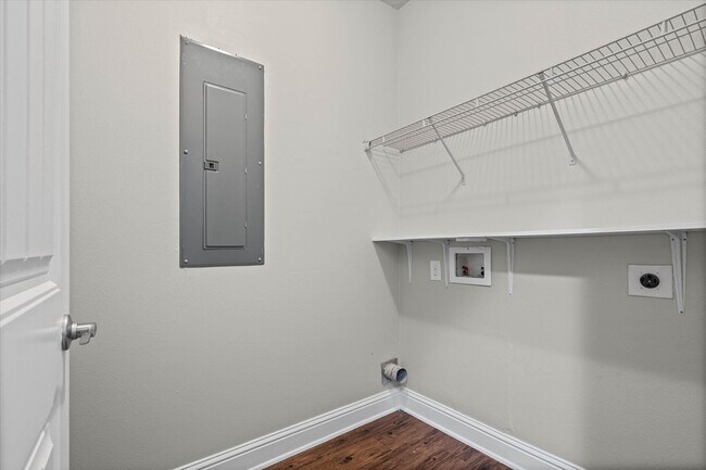 Building Photo - 31399 Spoonbill Rd