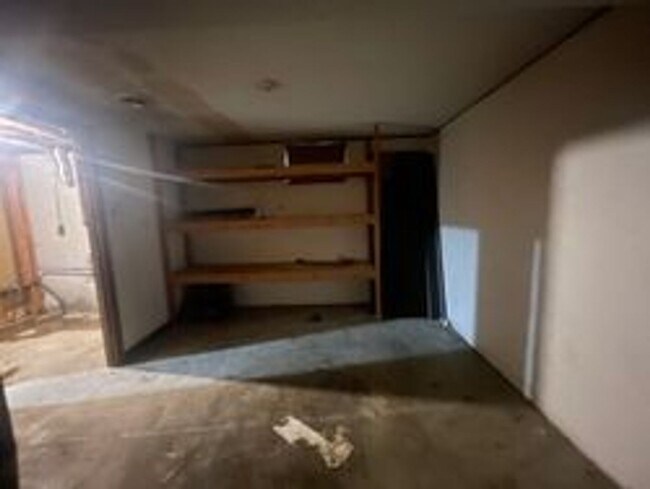 Building Photo - 1201 N 64 St