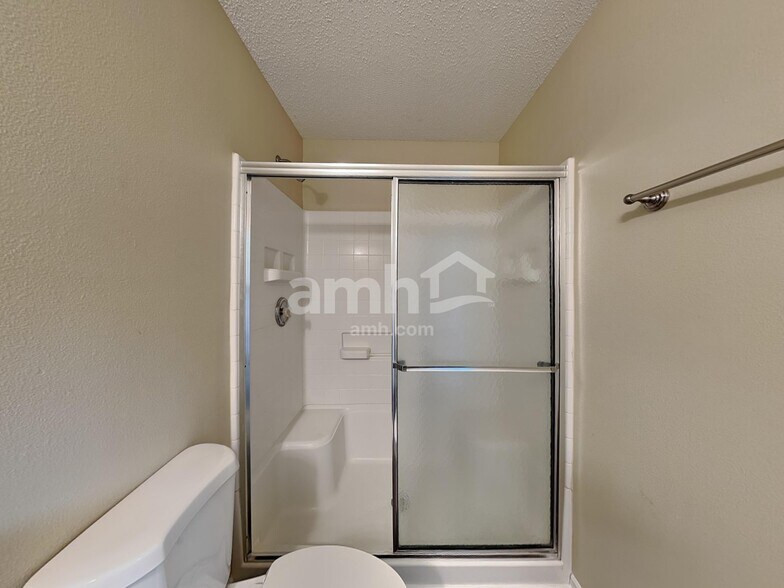 Building Photo - 10383 Homestead Dr