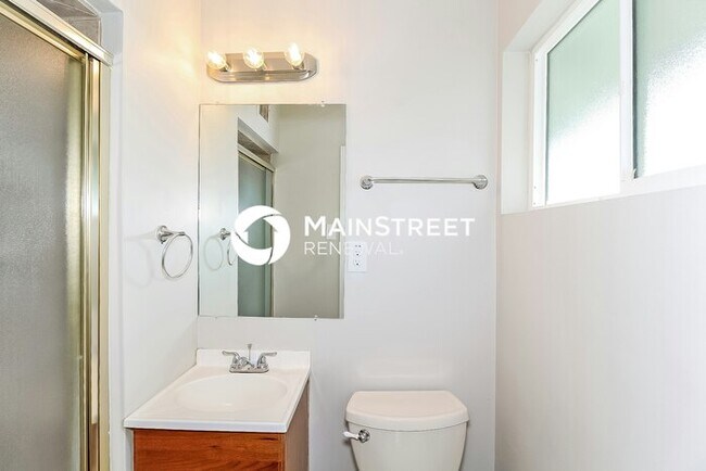 Building Photo - 3 Bedroom Pet-Friendly Home in Phoenix, AZ...