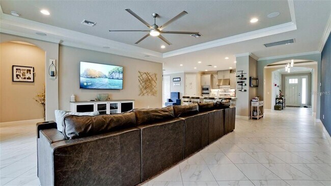 Building Photo - 5738 Hydrangea Cir