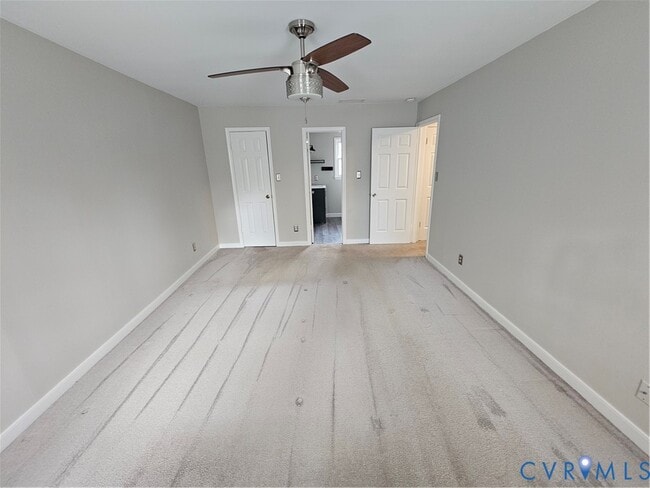 Building Photo - 517 Pleasanthill Dr